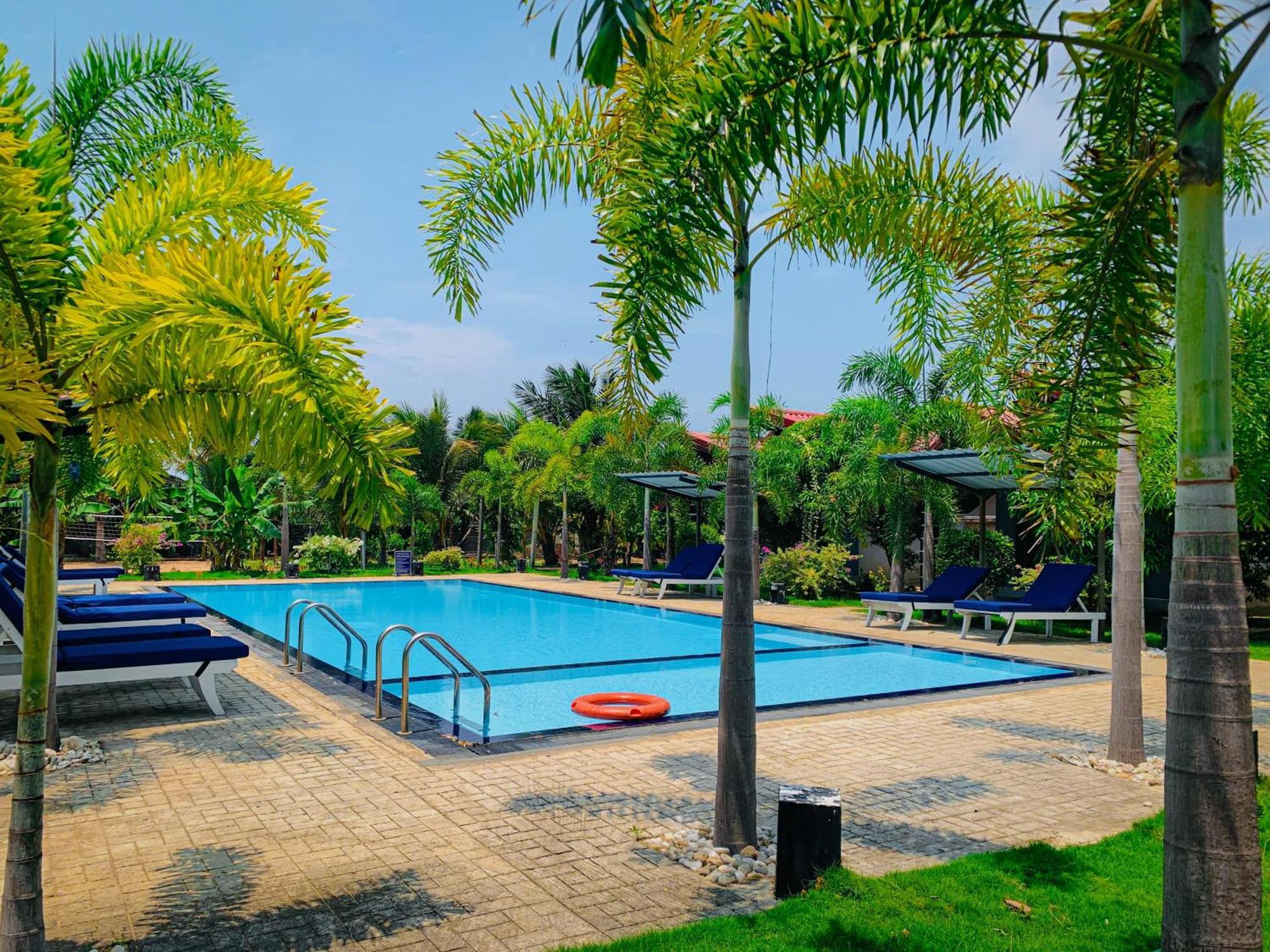 Anukama Hotel 3*